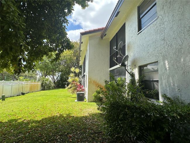 11690 - 11676 Nw 45 Th St, Home with 0 bedrooms, 0 bathrooms and 17 parking in Coral Springs FL | Image 4