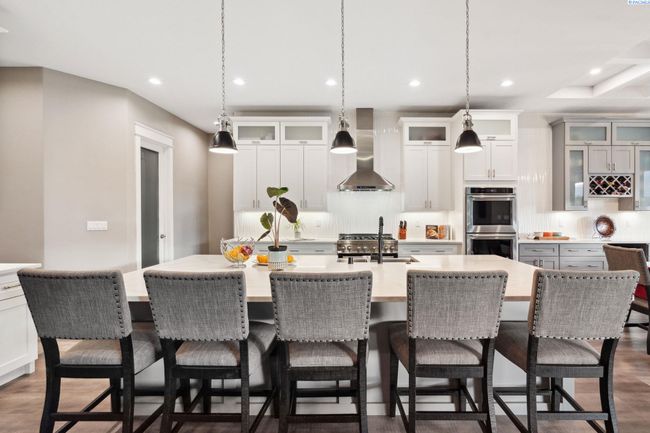 102909 E 1023 Pr Se, Home with 4 bedrooms, 5 bathrooms and null parking in Kennewick WA | Image 12