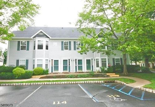 125 Marsillo Ct, Bridgewater, NJ, 08807-5647 | Card Image