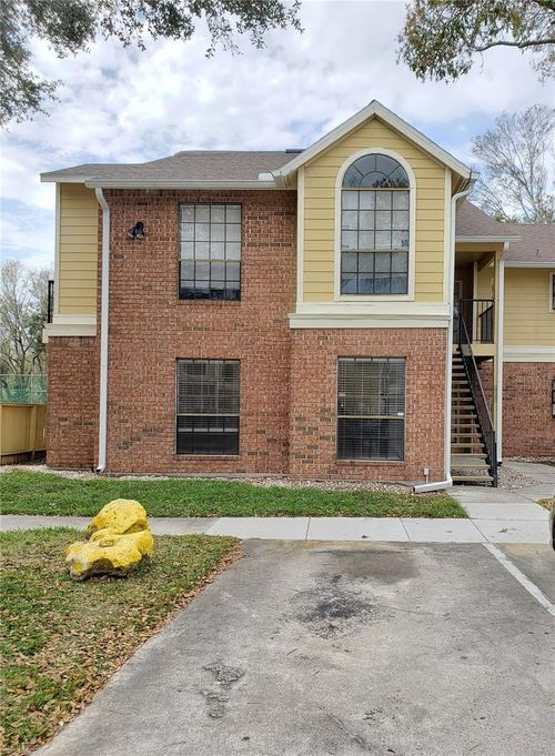 unit-102-8728 Mallard Reserve Dr, TAMPA, FL, 33614-2358 | Card Image