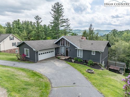 712 Blairmont Dr, Boone, NC, 28607-8716 | Card Image