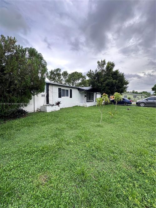 3420 Nw 41st St, Lauderdale Lakes, FL, 33309-4941 | Card Image