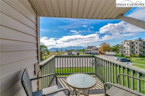 4306-301 Pinnacle Inn Rd, Beech Mountain, NC, 28604-7478 | Card Image