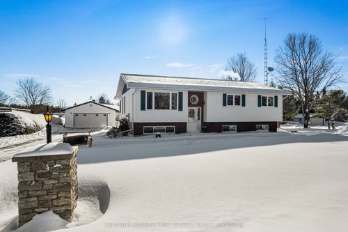 117 Perth Rd, Smiths Falls, ON, K7A0K3 | Card Image