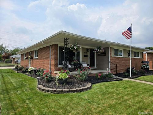 1874 Newman St, Trenton, MI, 48183-5506 | Card Image
