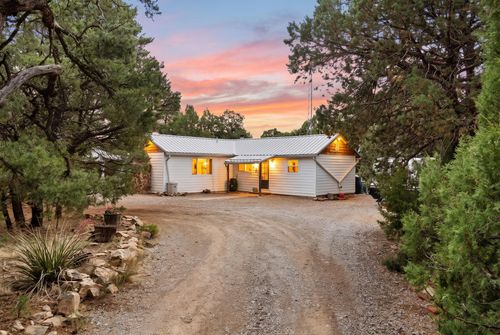 46 Mcdonald Rd, Edgewood, NM, 87015-7962 | Card Image