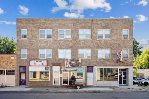 925 W 5th St, Waterloo, IA, 50702-2127 | Card Image