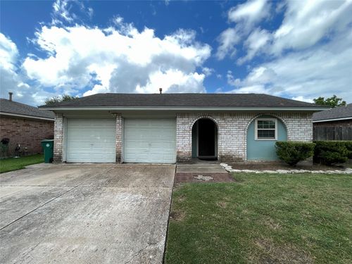 1303 Sigma St, Pasadena, TX, 77504-3936 | Card Image