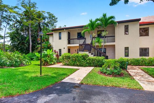 8460 Casa Del Lago, Boca Raton, FL, 33433-1417 | Card Image