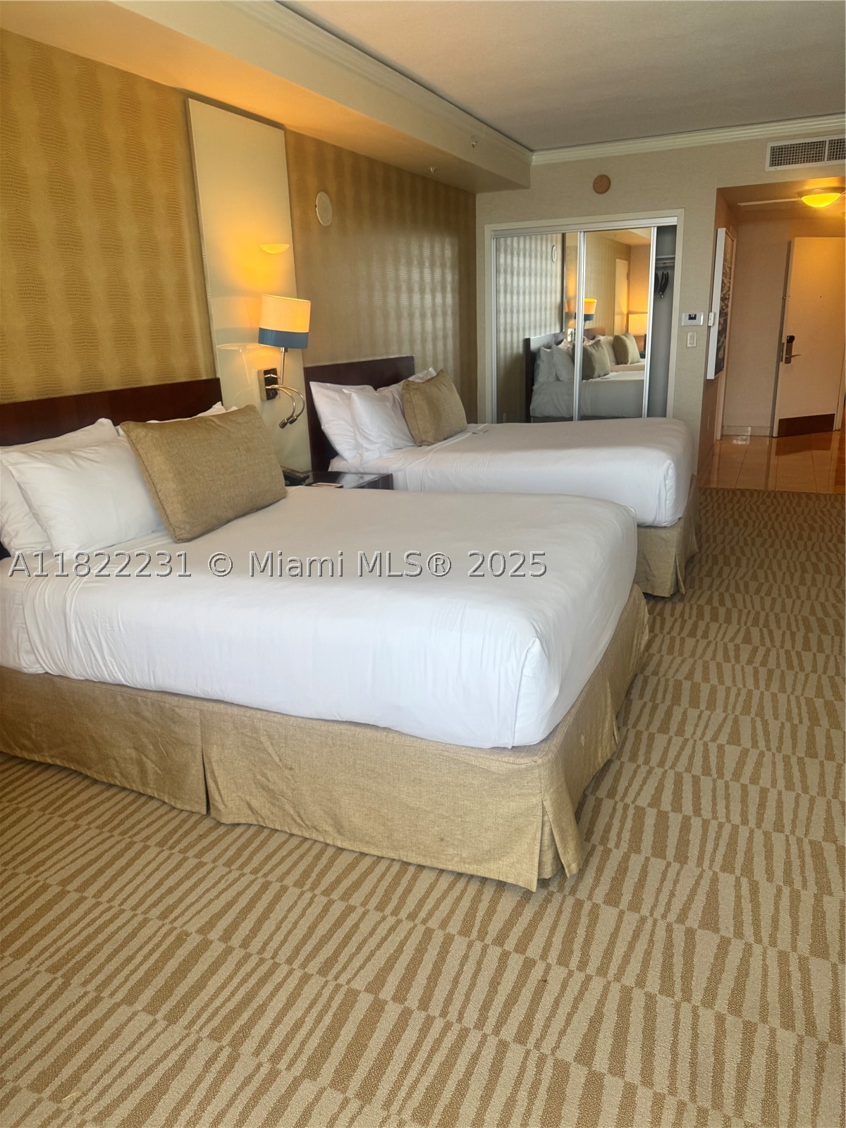 Residential in Sunny Isles Beach 4