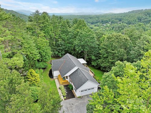 21 Moriah Ln, Asheville, NC, 28803-9599 | Card Image