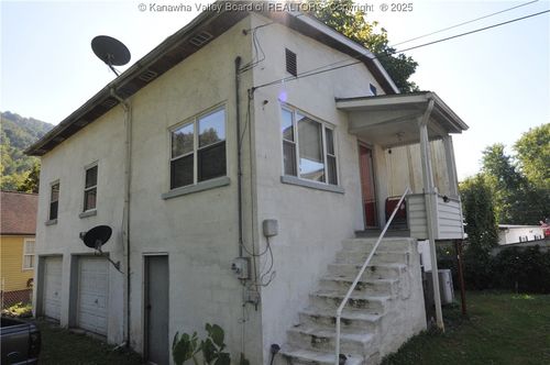 100 Oak St, Cabin Creek, WV, 25035 | Card Image