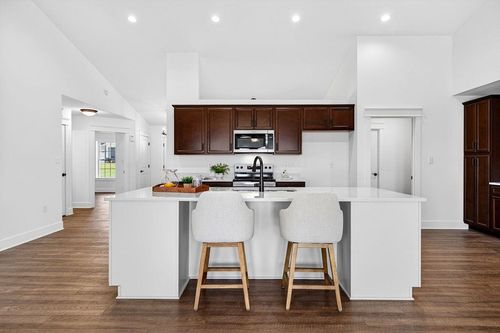 208 Lindburgh Dr, WAYNESBORO, VA, 22980-6568 | Card Image