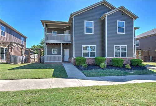 714 N Wordsworth Lane, Fayetteville, AR, 72704 | Card Image
