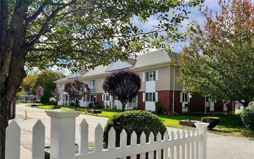 apt-28-1371 Mendon Rd, Woonsocket, RI, 02895-4952 | Card Image