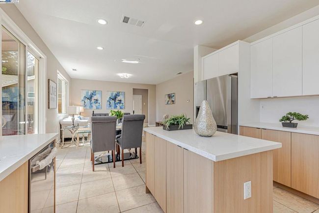 113 Silver Bell Way, House other with 5 bedrooms, 3 bathrooms and 2 parking in Oakley CA | Image 14