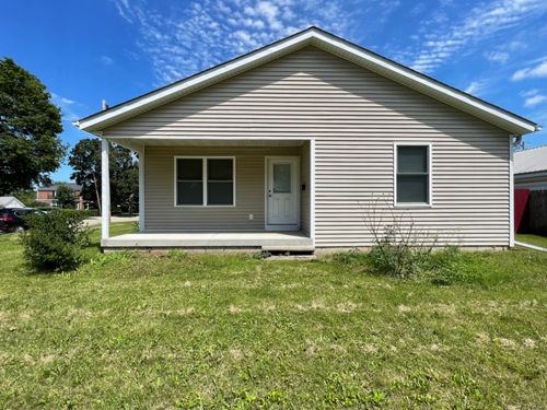 924 8th Ave, Rochelle, IL, 61068-1416 | Card Image