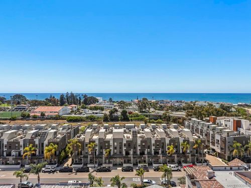 2537 State St, Carlsbad, CA, 92008-1624 | Card Image