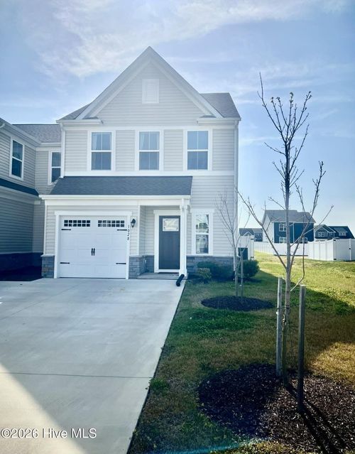 102 Mizzen Way, Elizabeth City, NC, 27909-6689 | Card Image