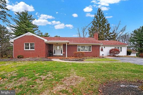 205 Pleasant View Drive, ETTERS, PA, 17319 | Card Image