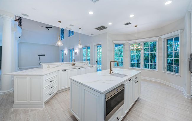 147 Bay Point Dr Ne, House other with 4 bedrooms, 4 bathrooms and null parking in St Petersburg FL | Image 20