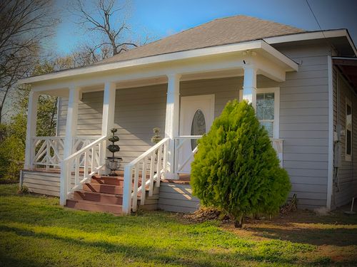 805 W Green St, Palestine, TX, 75801-7423 | Card Image