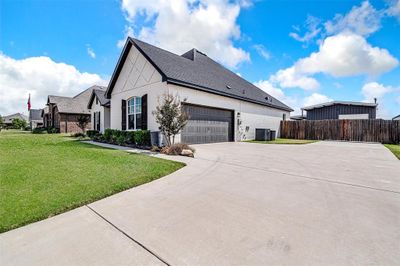 128 Saddle Ridge Drive, House other with 4 bedrooms, 3 bathrooms and null parking in Godley TX | Image 2