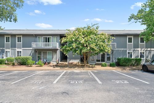 21 Vaughns Gap Rd, Nashville, TN, 37205-4330 | Card Image