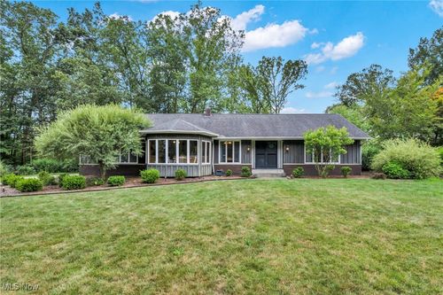 10340 Whitewood Rd, Brecksville, OH, 44141-1636 | Card Image