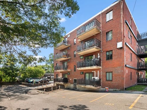 apt-1f-26 W Wyoming Ave, Melrose, MA, 02176-4659 | Card Image
