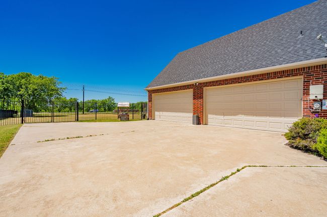 12176 Livingston Way, House other with 4 bedrooms, 4 bathrooms and null parking in Forney TX | Image 34