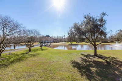 2311 Laurel Lakes Ave, House other with 5 bedrooms, 4 bathrooms and null parking in Baton Rouge LA | Image 2