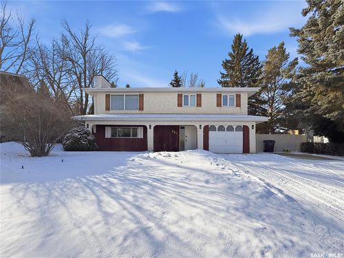 264 Hayes Dr, Swift Current, SK, S9H4H1 | Card Image
