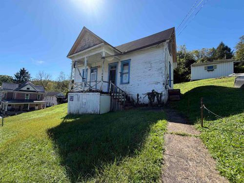 403 W Wood St, West Union, WV, 26456-1145 | Card Image