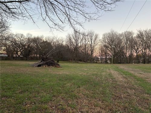  Douglas, Prairie Grove, AR, 72753 | Card Image