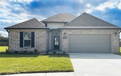 3352 Lake Crest Dr, Lake Charles, LA, 70607-4347 | Card Image
