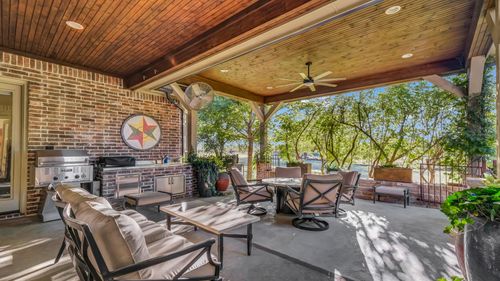 917 Crown Valley Dr, Weatherford, TX, 76087-2836 | Card Image