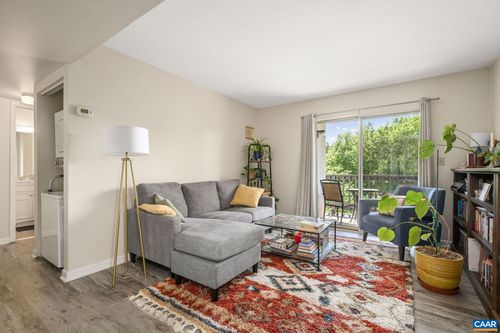 a7-1243 Cedars Ct, CHARLOTTESVILLE, VA, 22903-4802 | Card Image
