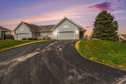 210 Lighthouse Way S, Manistee, MI, 49660-1500 | Card Image