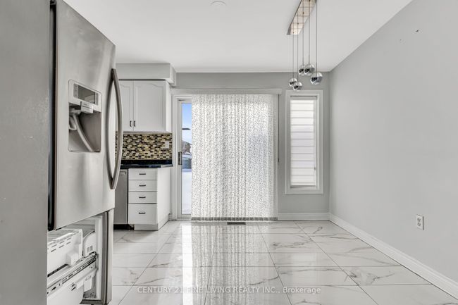 53 Pressed Brick Dr, House attached with 4 bedrooms, 4 bathrooms and 2 parking in Brampton ON | Image 8