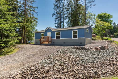 81 Stuart Dr, Port Angeles, WA, 98362-9197 | Card Image
