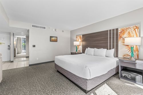 206-1850 Ala Moana Blvd, Honolulu, HI, 96815-1602 | Card Image