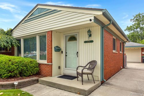 24395 Munson St, Taylor, MI, 48180-2140 | Card Image