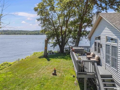 24901 179th St Pl, Pleasant Valley, IA, 52767-1302 | Card Image