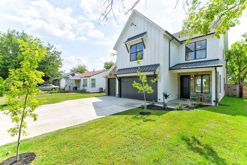 2928 Livingston Ave, Fort Worth, TX, 76110-2921 | Card Image