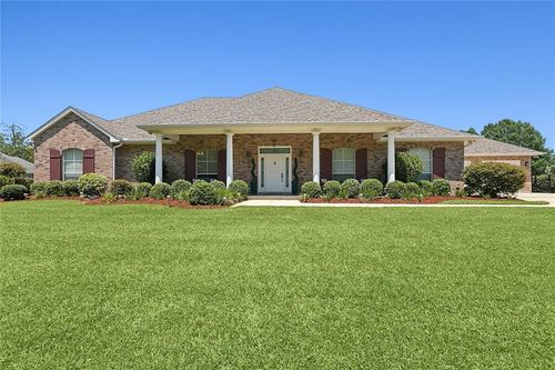 31057 Woodland Dr, Lacombe, LA, 70445-2882 | Card Image