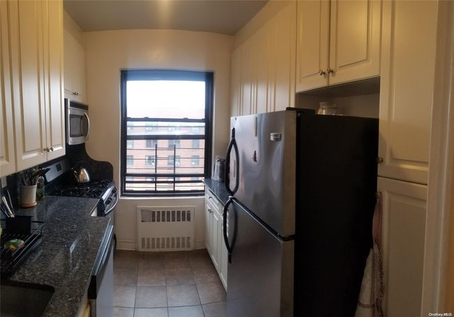APT-14AA - 99-40 63 Rd Rd, Home with 2 bedrooms, 1 bathrooms and null parking in Rego Park NY | Image 5