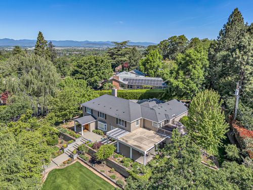 218 Saginaw Dr, Medford, OR, 97504-6970 | Card Image