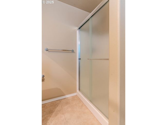 308 Sw 38 Th Loop, House other with 4 bedrooms, 3 bathrooms and 3 parking in Gresham OR | Image 33