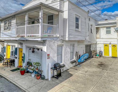 117 Newport Ct, Ventnor City, NJ, 08406-2141 | Card Image